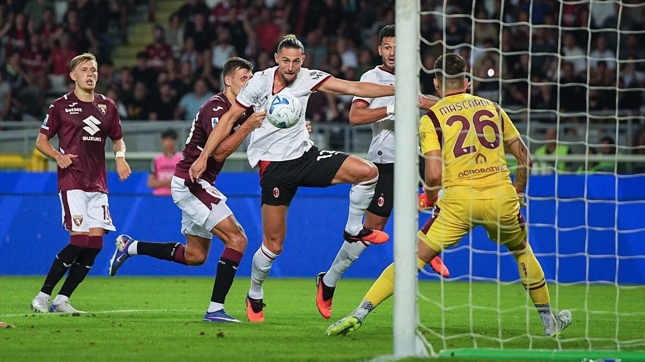 AC Milan Terapkan Formasi 3-4-2-1 dan Pressing Tinggi untuk Amankan Kemenangan  MILAN — AC Milan terus menunjukkan dominasi taktikal di lapangan hijau melalui penerapan strategi anyar. Rossoneri kini mengandalkan struktur formasi 3-4-2-1 sebagai fondasi u — Olahraga